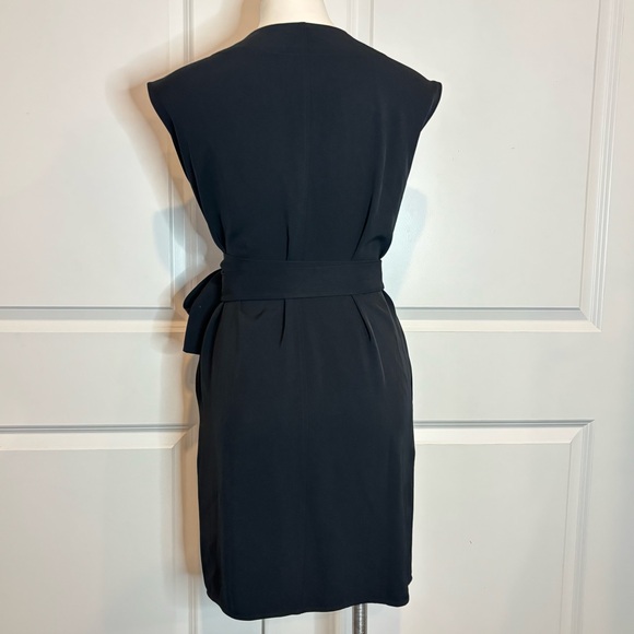 Everlane Black Sleeveless Knee Length Wrap Dress 0 - Picture 6 of 10
